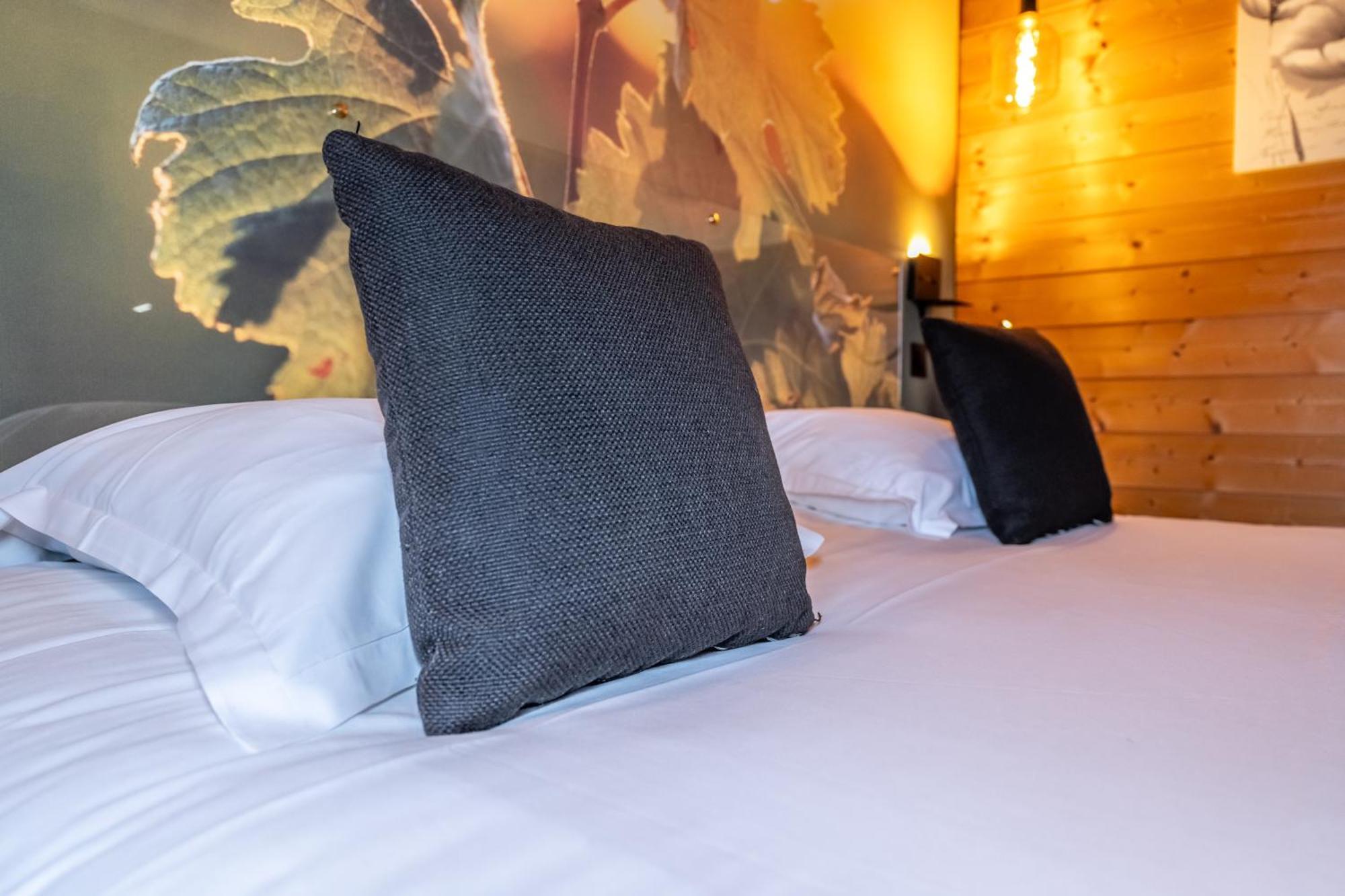 Hotel Quai Des Pontis Cognac Zewnętrze zdjęcie